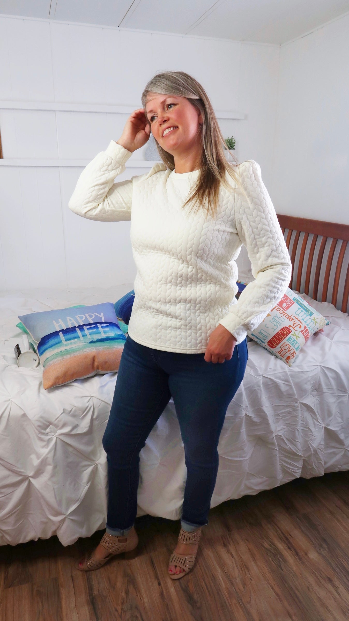 Chic Hawaii Ivory Sweatshirt-Alohi Gold Apparel