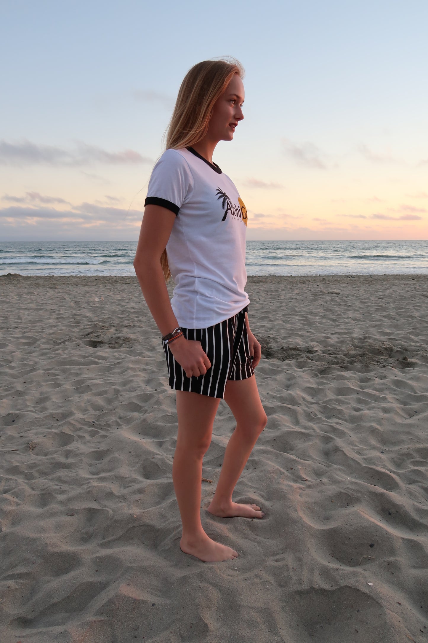 Signature Logo Tee - Alohi Gold Apparel