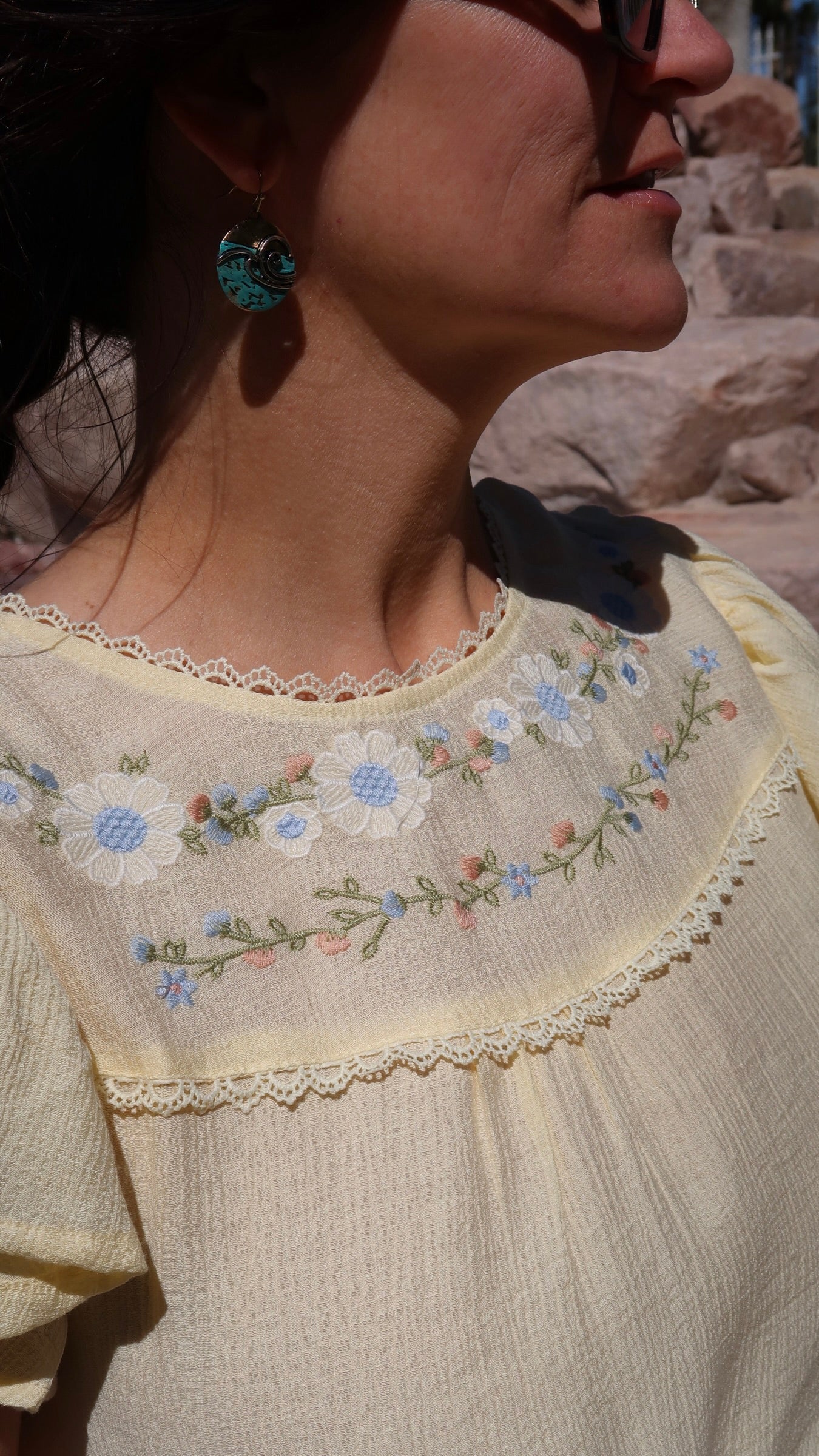 Floral Embroidery Ruffle Sleeve Top