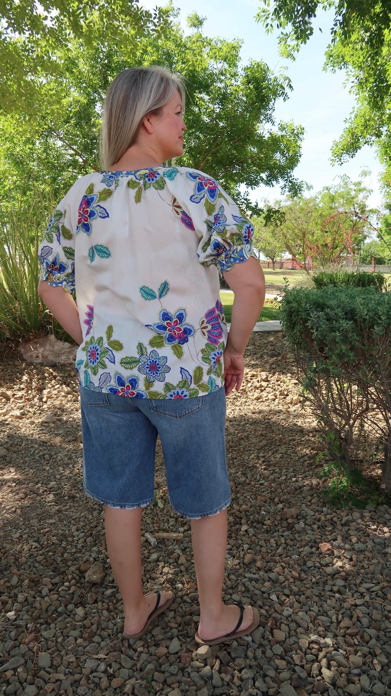 Flower Garden Short Sleeve Top