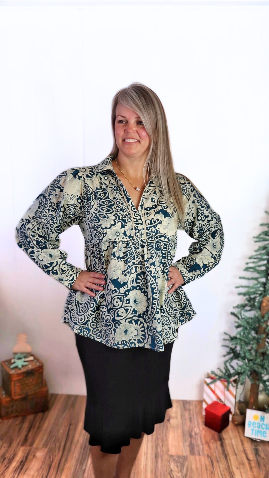 Peacock Feminine Tailored Top- Alohi gold apparel