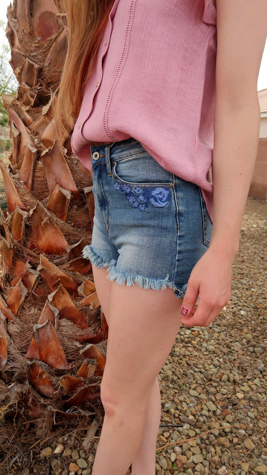 Pa'ia Embroidered cut-offs
